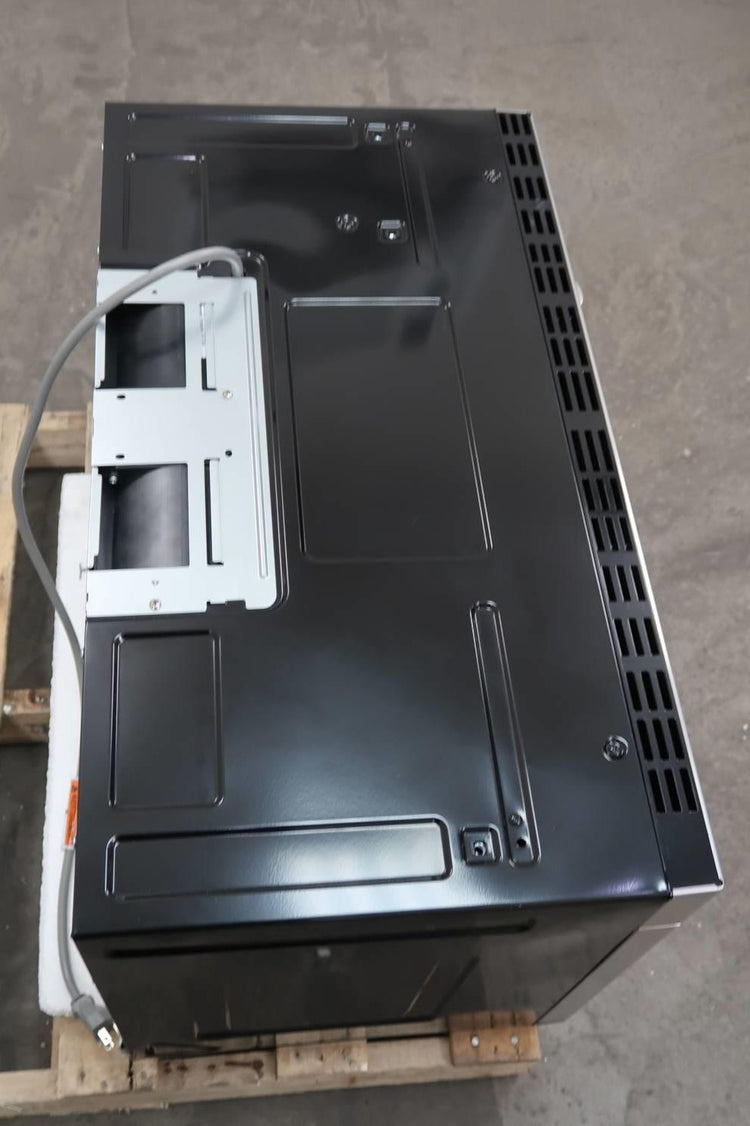 Bosch 800 Series 30" LED Over The Range SS Convection Microwave HMV8053U