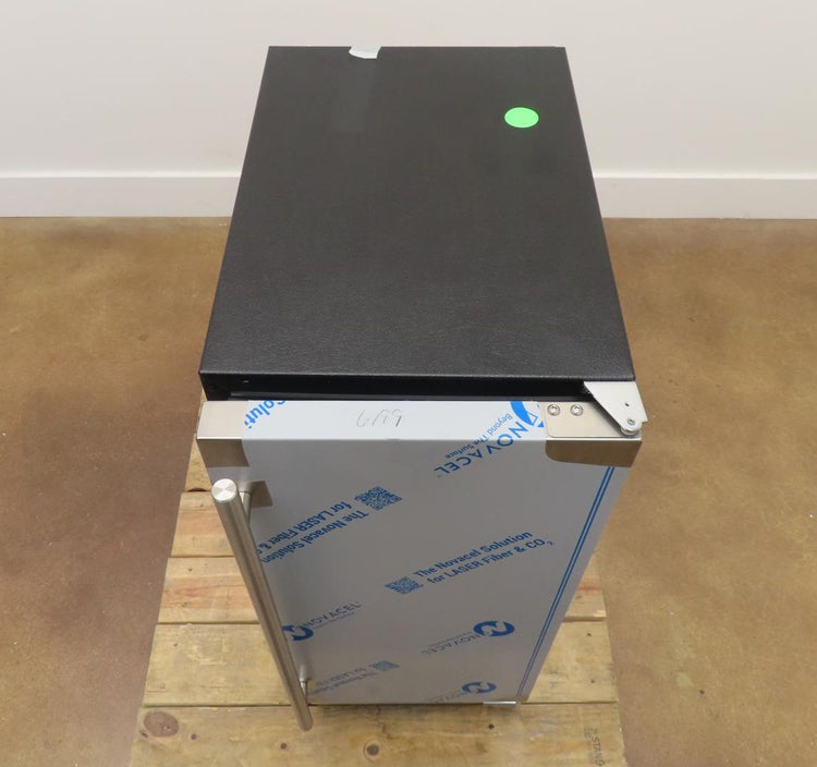 Marvel MLCP215SS81A 15 in Built-In Clear Ice Machine With Factory-Installed Pump