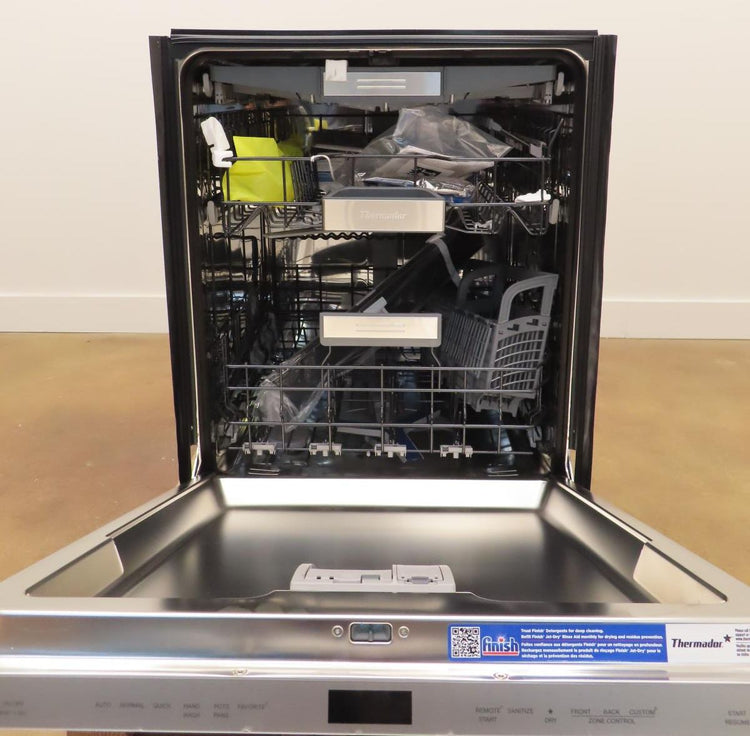 Thermador Star Sapphire DWHD661EPR 24" Fully Integrated Smart Dishwasher