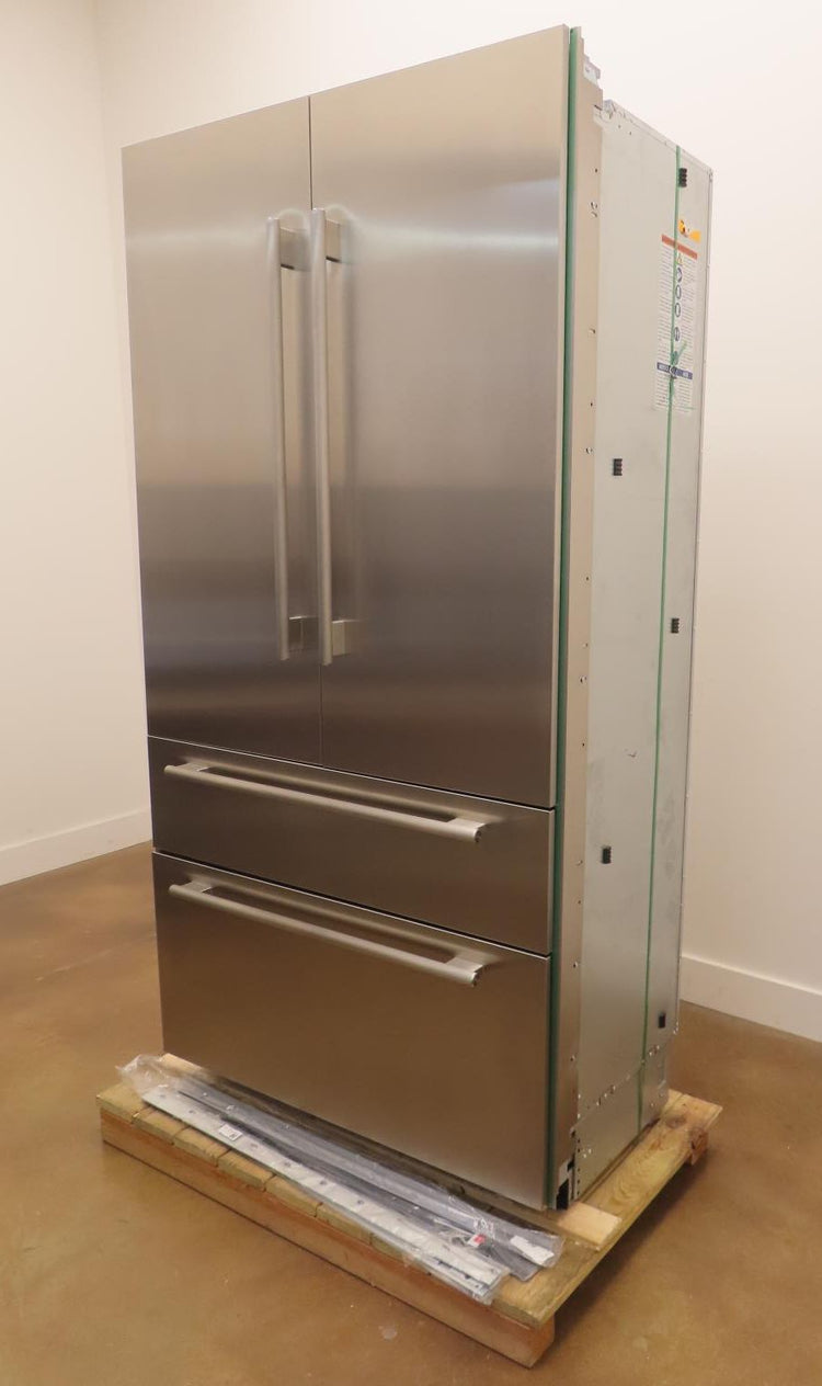 Thermador Freedom Collection T42BT110NS 42" BuiltIn French Door Refrigerator