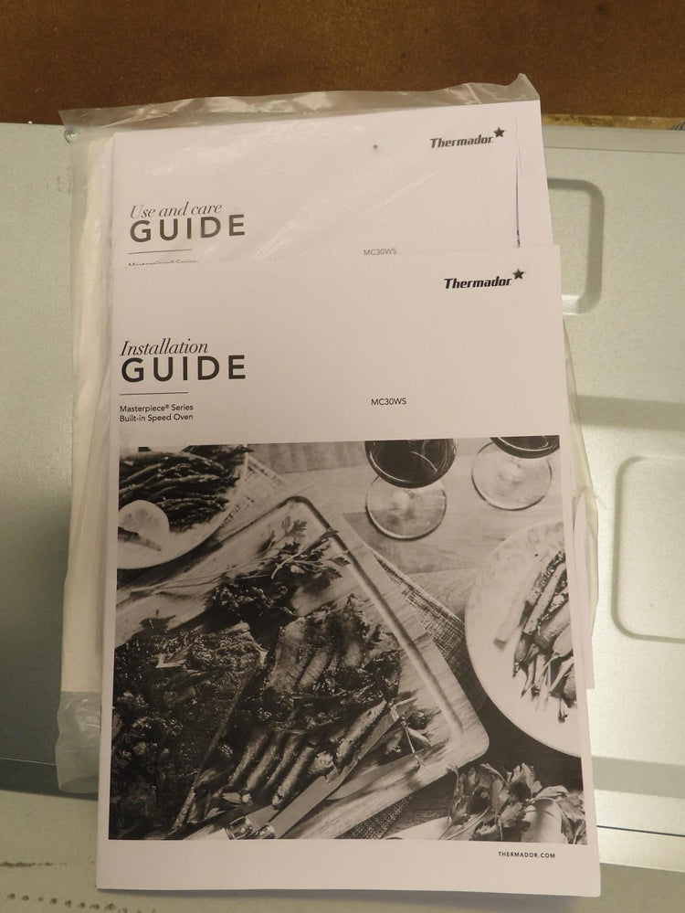 Thermador Masterpiece Series MC30WS 30" Speed Oven 1000 Watts Pictures