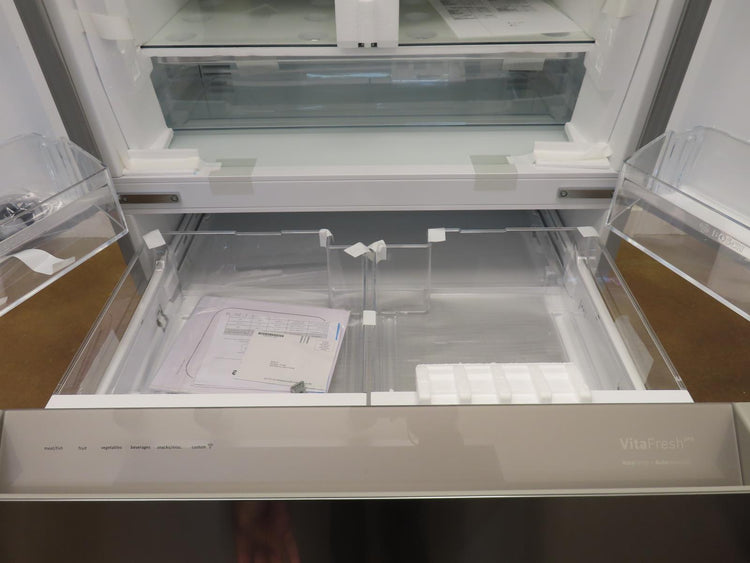 Bosch 800 Series B36CL80ENS 36" Counter Depth French Door Refrigerator S. Steel