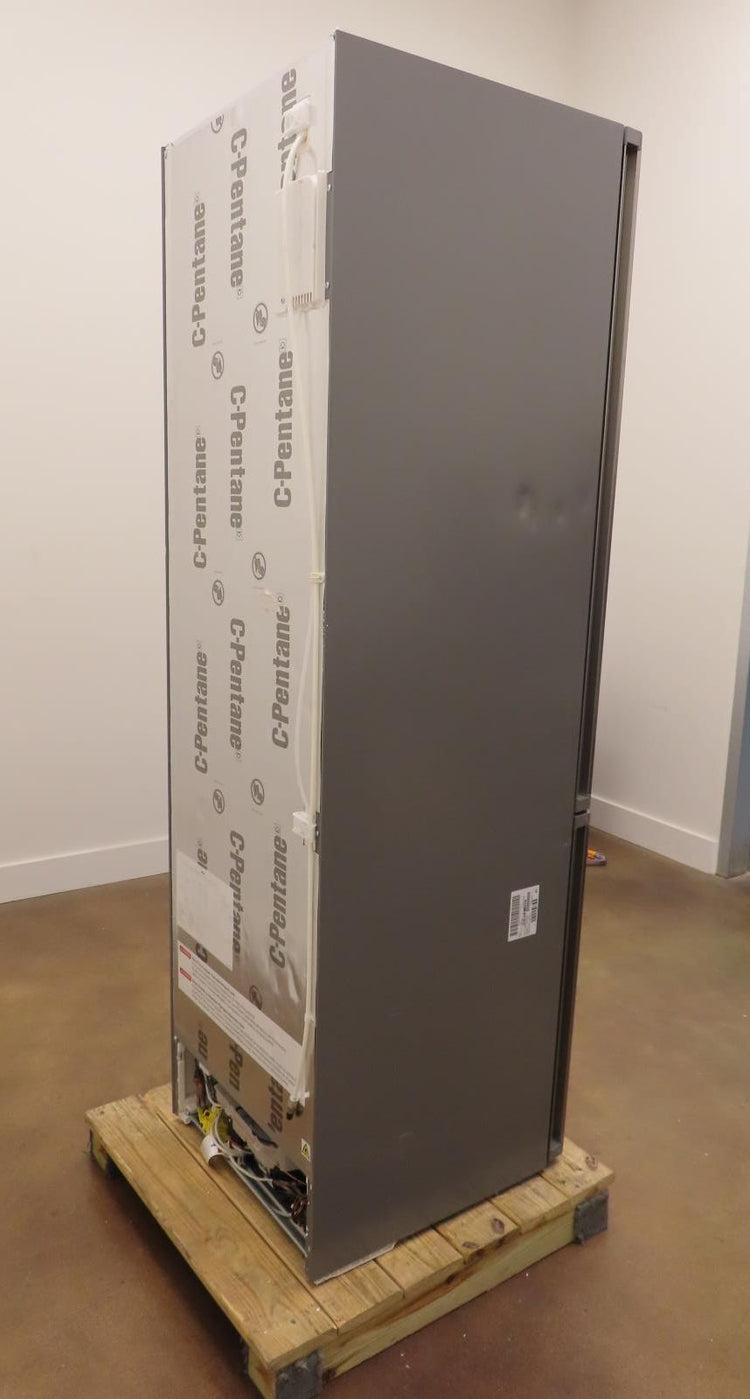 Bosch 800 Series B24CB80ESS 24" Freestanding Bottom Freezer Refrigerator Pics