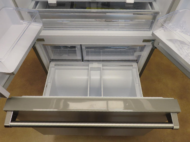 Viking 3 Series RVFFR336SS 36" Counter Depth French Door Refrigerator