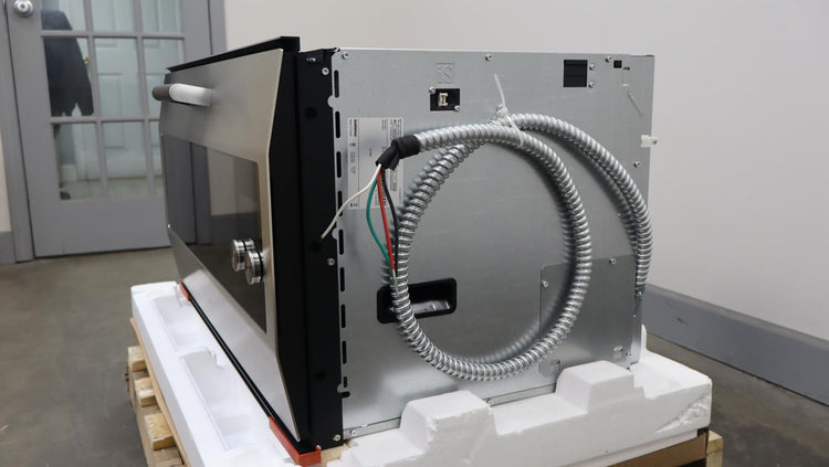 Gaggenau 36 Inch 3.6 Cu. Ft Electric WiFi Stainless Smart Wall Oven EB333611