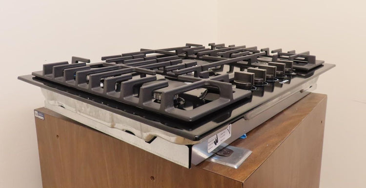 Bosch 800 Series NGM8049UC 30" Built-In Black Gas Cooktop with Bosch Warranty