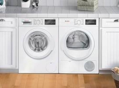Bosch 300 Front Load Washer & Dryer set + Stacking Kit WAT28400UC / WTG86400UC