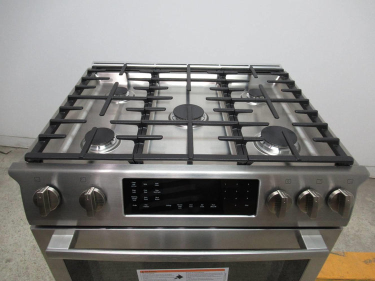 Bosch 800 Series 30" 4.6 cb. ft. Duel Fuel Convection Stainless Range HDI8054U