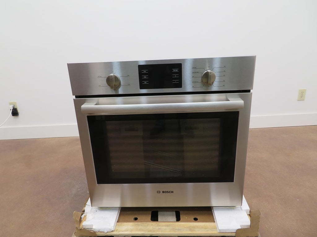 Bosch 500 30" 4.6 Cu Ft Convectional Thermal Single Electric Wall Oven HBL5351UC