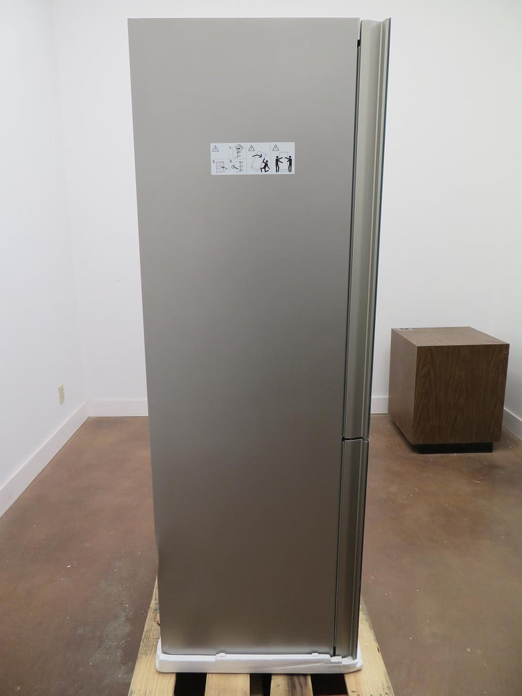 Bosch 800 24" 10.0 cu.ft. Counter-Depth Refrigerator Stainless B10CB80NVS IMG