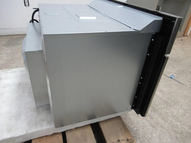 Bosch 800 Series 30" True Convection Sensor Cook Speed Oven HMC80152UC