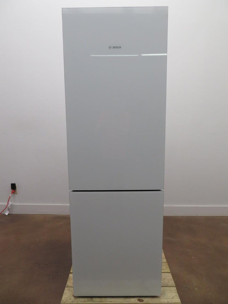 Bosch 800 Series 24" WHT Glass 10 cu. ft. Counter-Depth Refrigerator B10CB80NVW