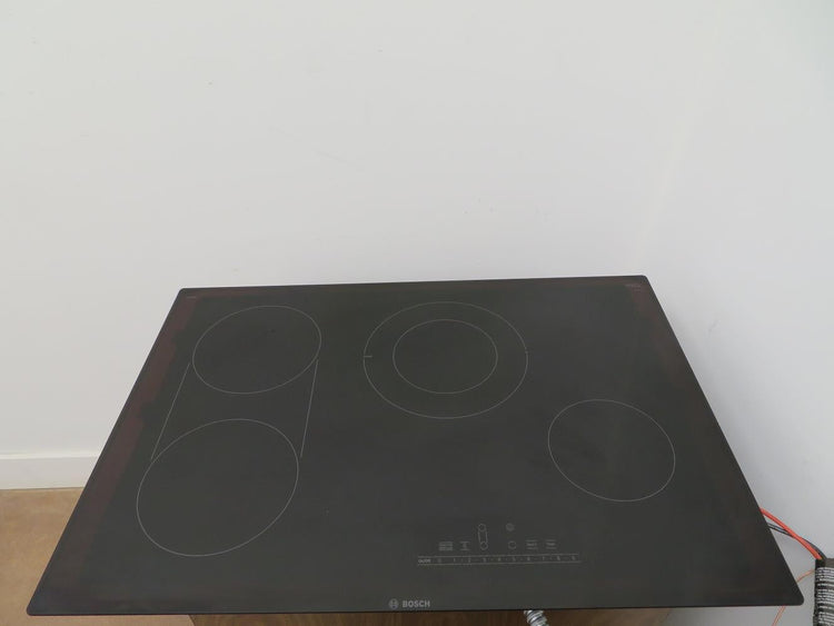 Bosch 800 Series 30"  4 Smoothtop Burners Electric Cooktop NET8068UC Images