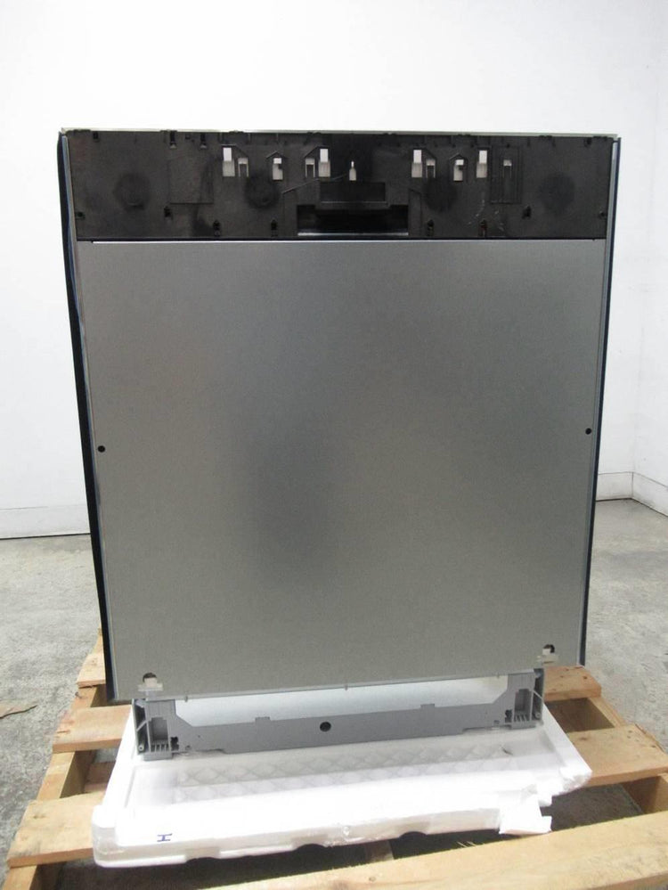 Bosch 800 Series 24" ADA Compliant Panel Ready Built-in Dishwasher SGV68U53UC