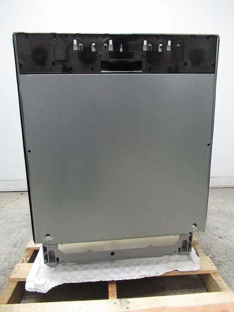 Bosch 800 Series 24" 44 dBA ADA Panel Ready Built-in Dishwasher SGV68U53UC