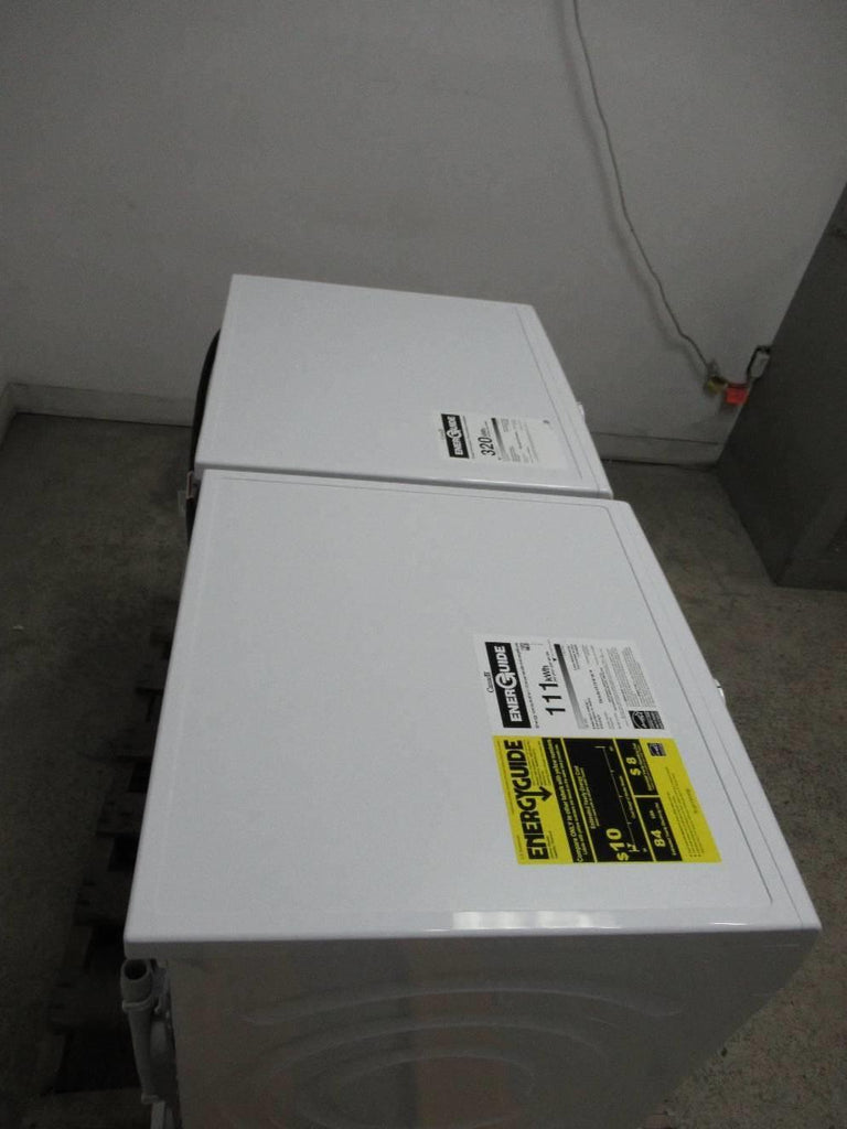 Bosch 300 Front Load White Washer + Dryer set  WAT28400UC / WTG86400UC