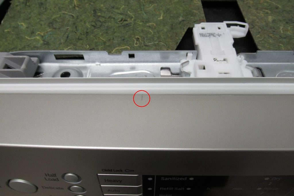 Bosch 800 18" 44dBA Button Control ActiveTab Full Console Dishwasher SPE68U55UC
