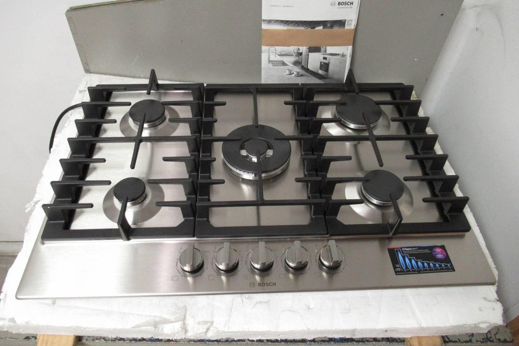 Bosch 800 Series 30" FlameSelect Low Profile 5-Burner Gas Cooktop NGM8057UC