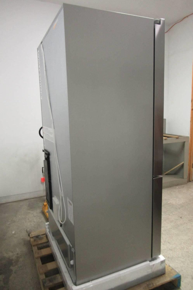 Bosch 500 Series 36" SS Freestanding French Door Smart Refrigerator B36CD50SNS