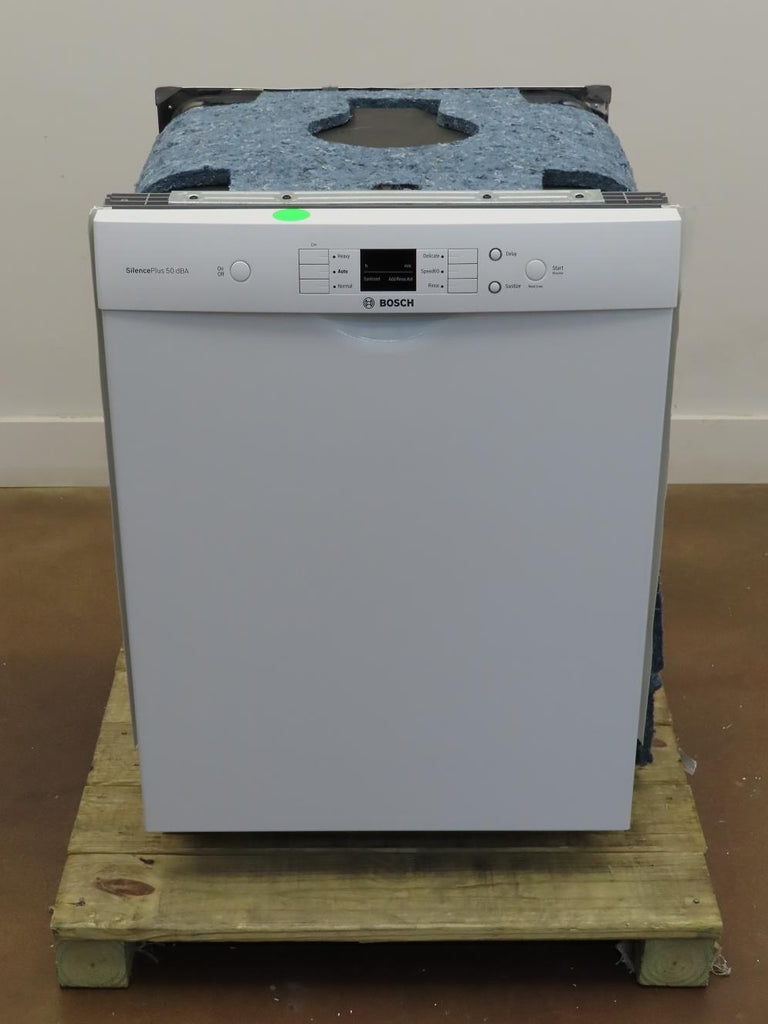 Bosch 100 Series SHEM3AY52N 24" Full Console Built-In White Dishwasher