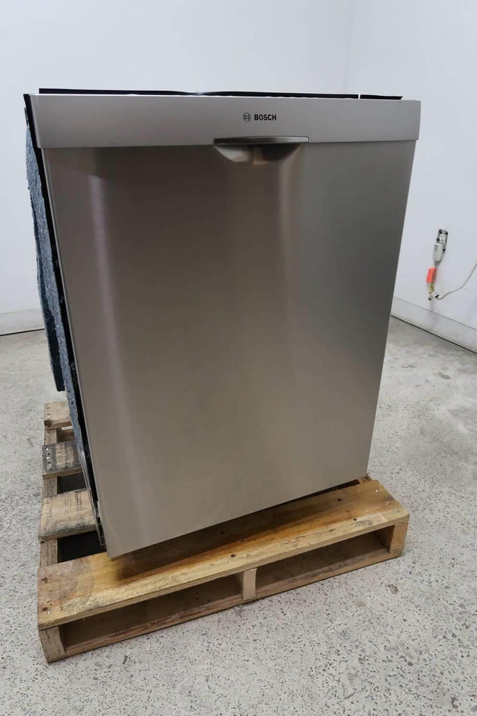 Bosch 300 DLX Series 24" 3rd Rack Fully Integrated 44dB Dishwasher SHS863WD5N