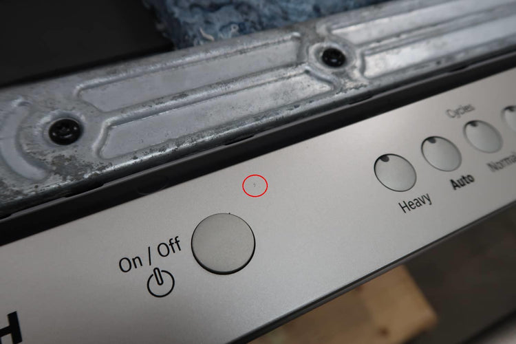 Bosch Ascenta 24" SS 15 Place Setting Integrated 48dB Dishwasher SHXM4AY55N