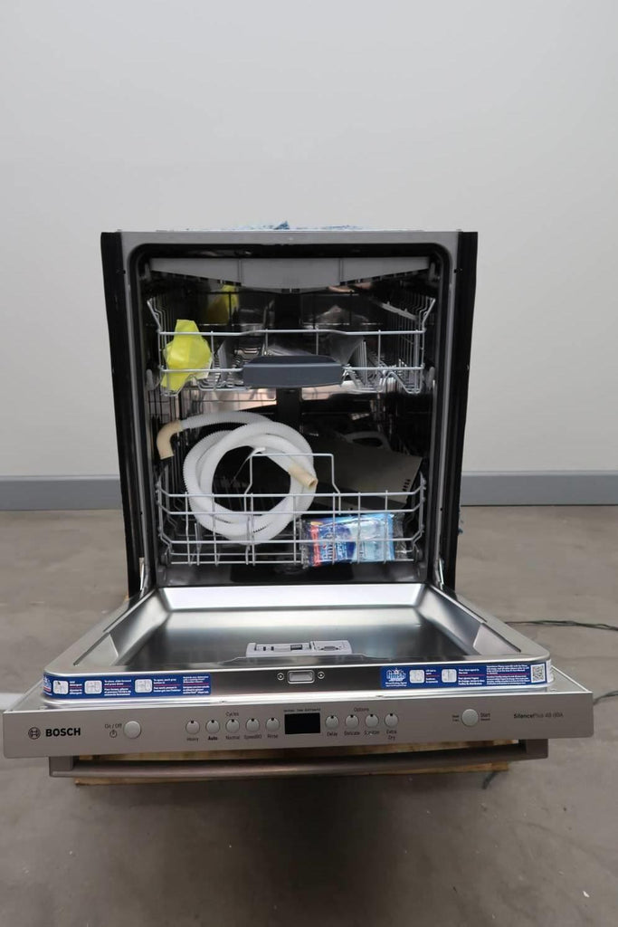 Bosch Ascenta 24" SS 15 Place Setting Integrated 48dB Dishwasher SHXM4AY55N