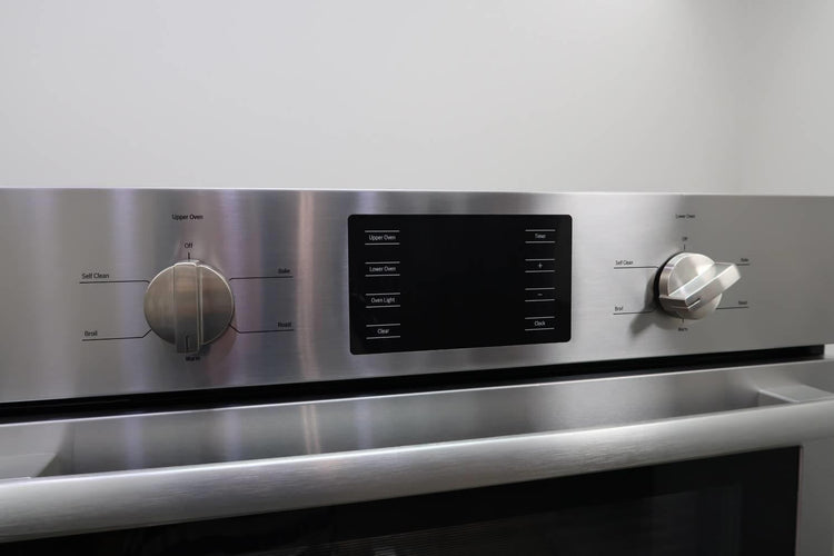 Bosch 500 Series 30" 9.2 cu.ft EcoClean Double Electric Wall Oven HBL5551UC