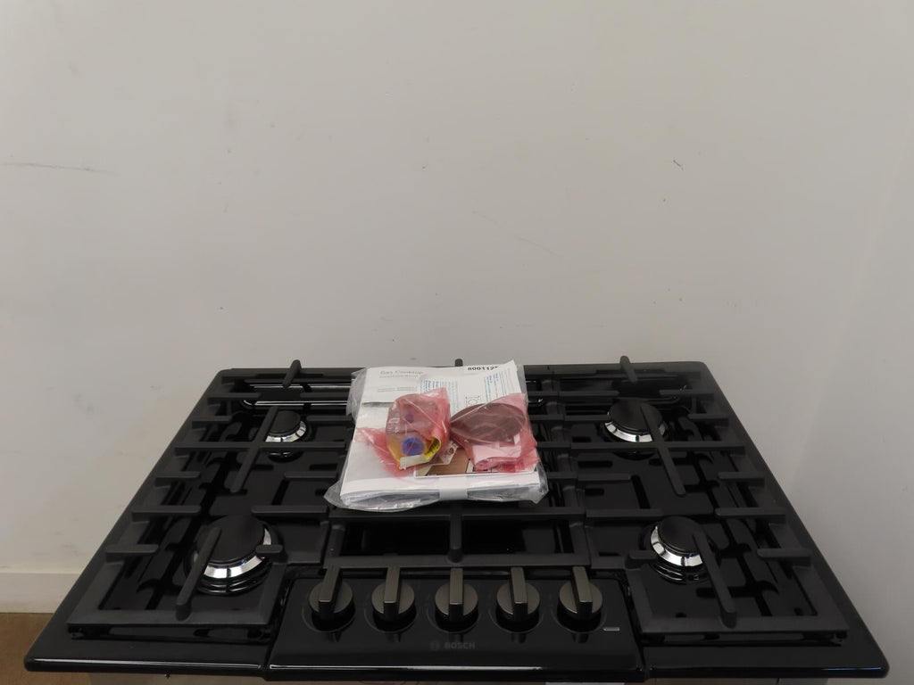 Bosch 800 Series 30" 5 Burners Black Gas Cooktop NGM8046UC Full Manufa. Warranty