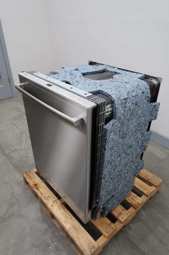 Bosch Ascenta 24" SS 15 Place Setting Integrated 48dB Dishwasher SHXM4AY55N