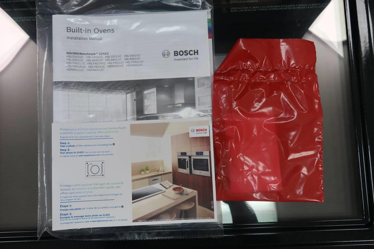Bosch 500 30" 4.6 Convectional Thermal SS Single Electric Wall Oven HBL5351UC