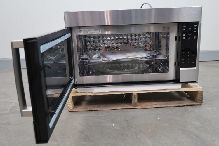 Bosch 800 Series 30" LED Over The Range SS Convection Microwave HMV8053U