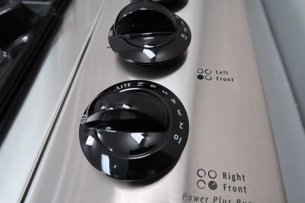 Frigidaire 30'' Stainless 4 Sealed Burner UltraSoft Design Gas Cooktop FGC30S4DC