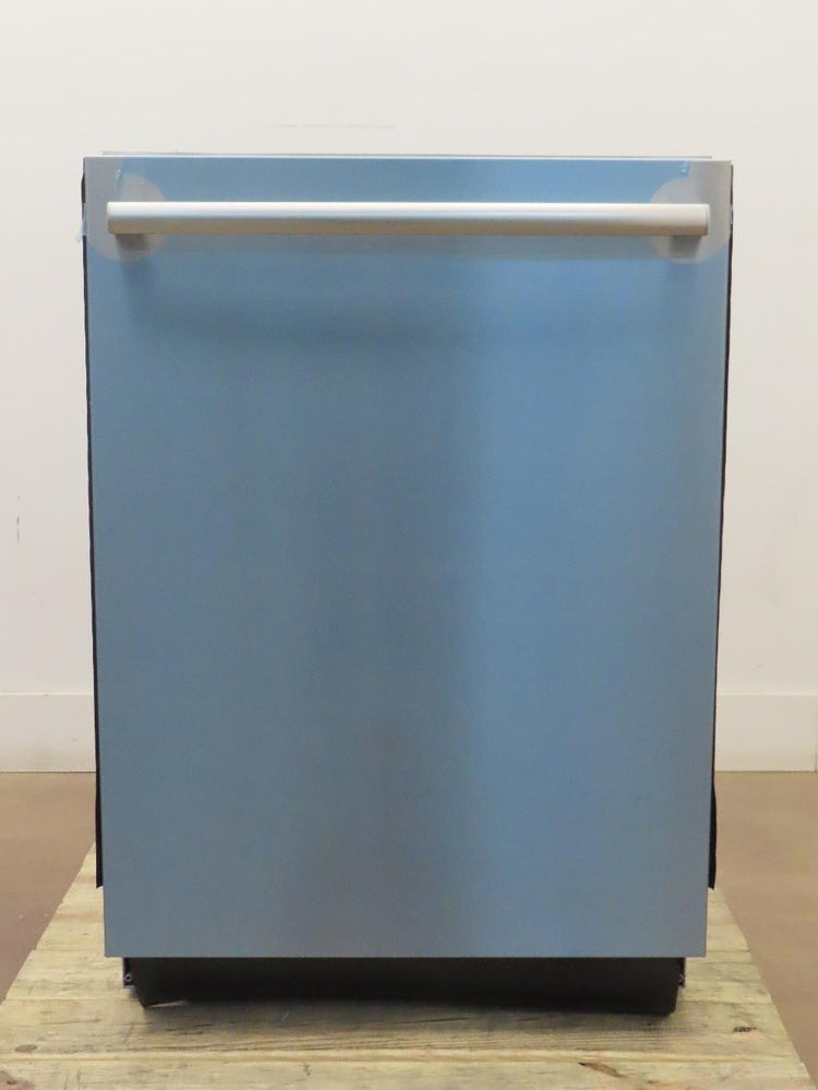 Bosch Benchmark Series 24" 38 dBA Fully Integrated Dishwasher SHX89PW75N S.Steel