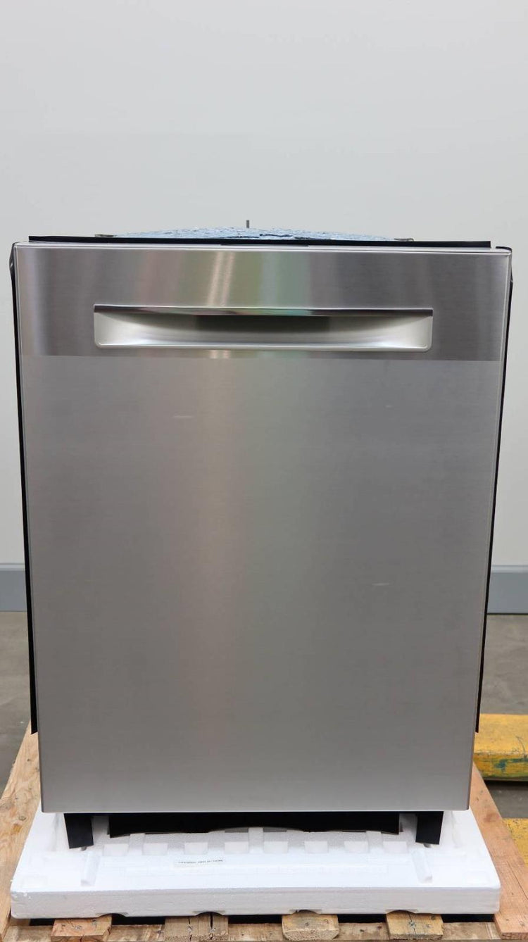 Bosch 800 DLX Series 24" 42dB Integrated Pocket Handle Dishwasher SHP878ZD5N