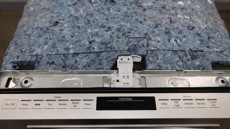Bosch 800 DLX Series 24" 42dB Integrated Pocket Handle Dishwasher SHP878ZD5N