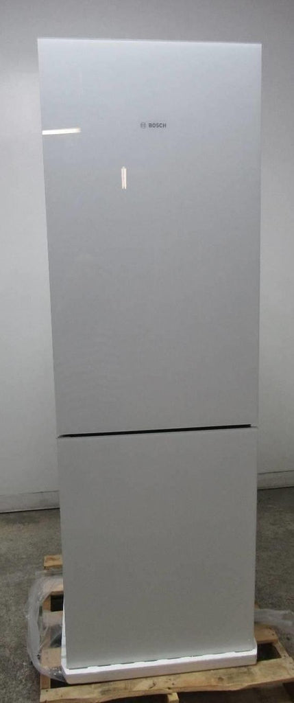 *Bosch 800 Series 24" 10 cu. ft. Counter-Depth Refrigerator White B10CB80NVW
