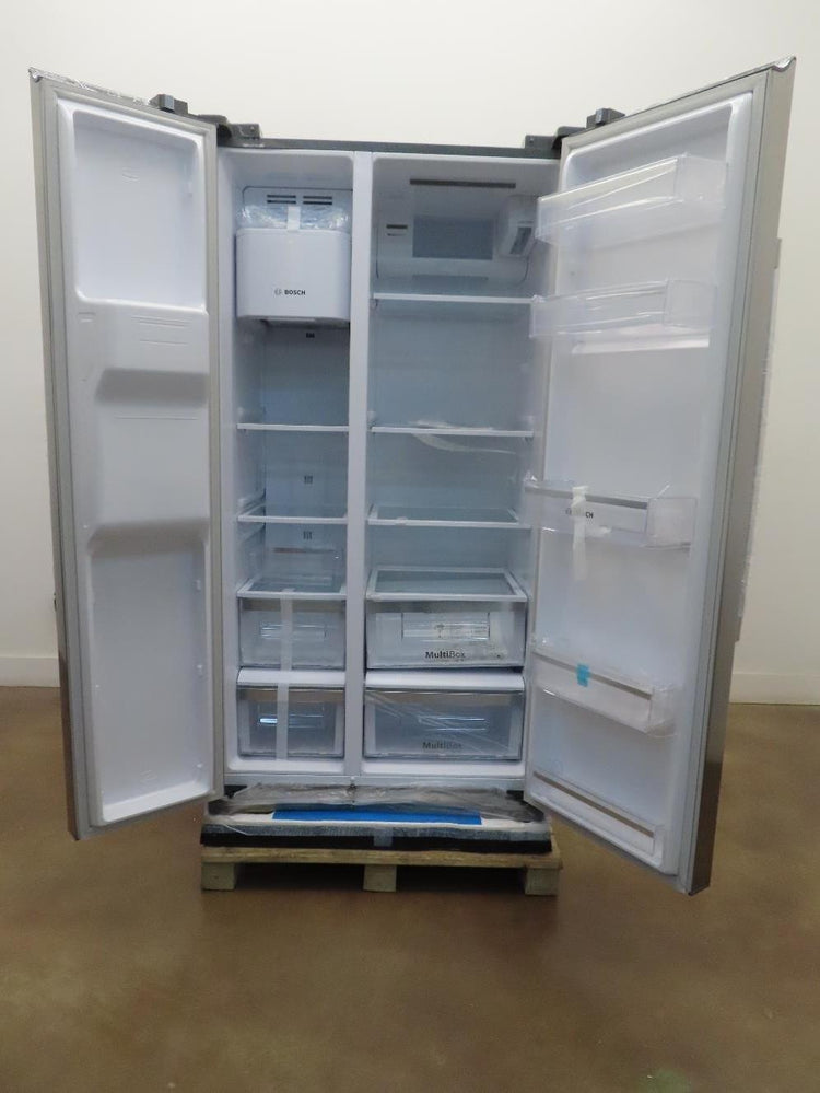 Bosch 300 Series B20CS30SNS 36" Side by Side Water Dispenser Refrigerator