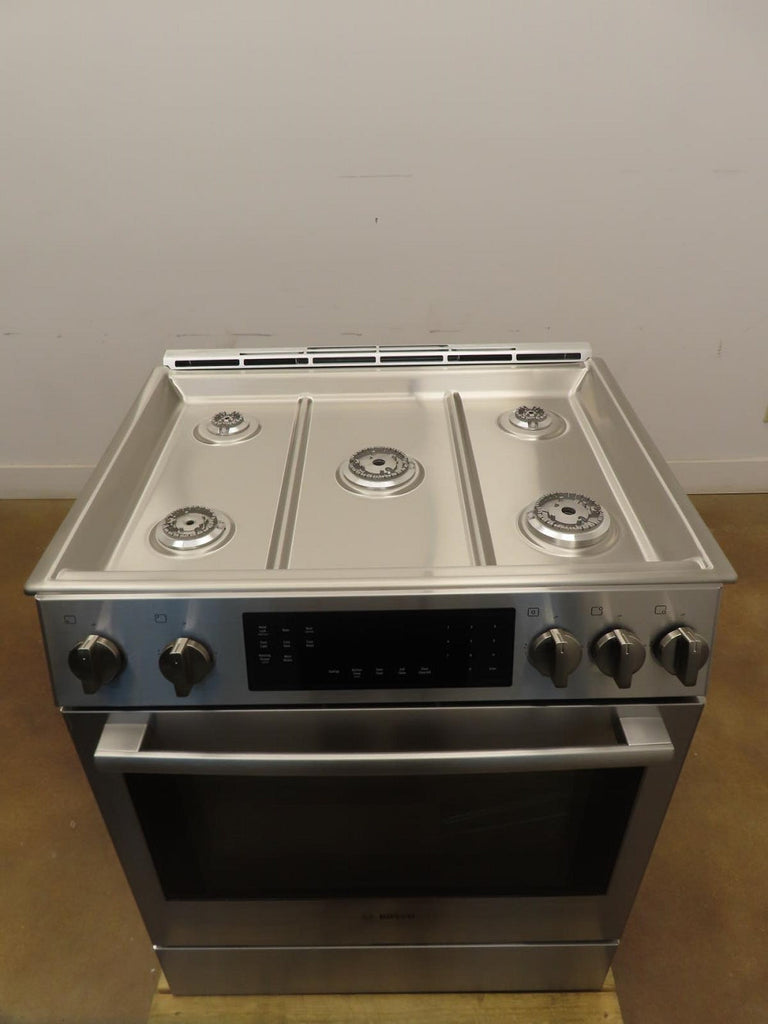 Bosch 800 Series HGI8056UC 30" Stainless Slide-In Convection Gas Range Excellent
