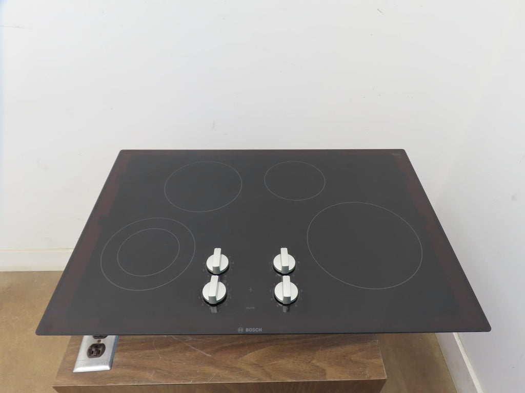 Bosch 500 Series NEM5066UC 30" 4 Cooking Zones BLK Smoothtop Electric Cooktop