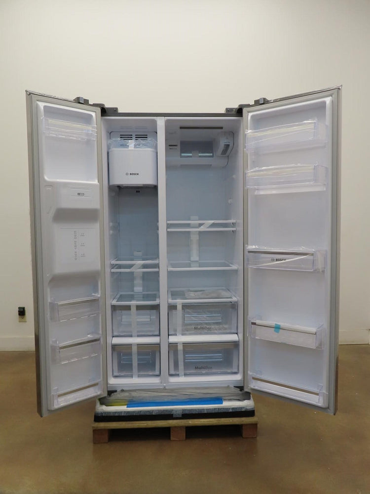 Bosch 300 Series B20CS30SNS 36" Side by Side Water Dispenser Refrigerator Images