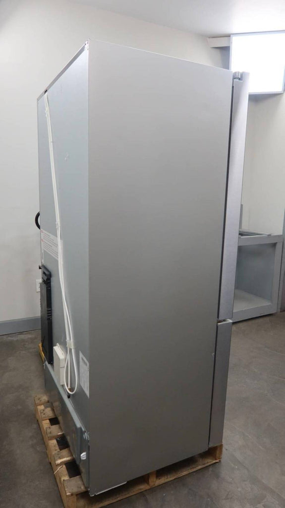 Bosch 500 Series 36" 20.8 Cu.Ft SS French Door Smart Refrigerator B36CD50SNS