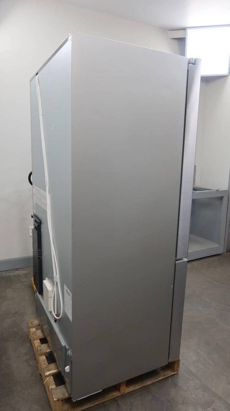 Bosch 500 Series 36" 20.8 Cu.Ft SS French Door Smart Refrigerator B36CD50SNS