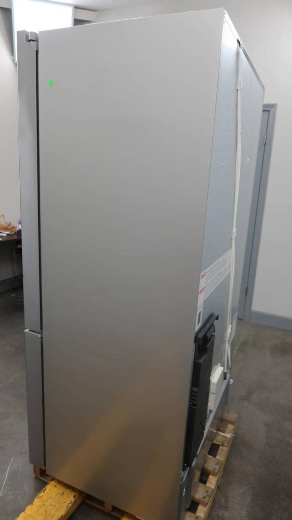 Bosch 500 Series 36" 20.8 Cu.Ft SS French Door Smart Refrigerator B36CD50SNS