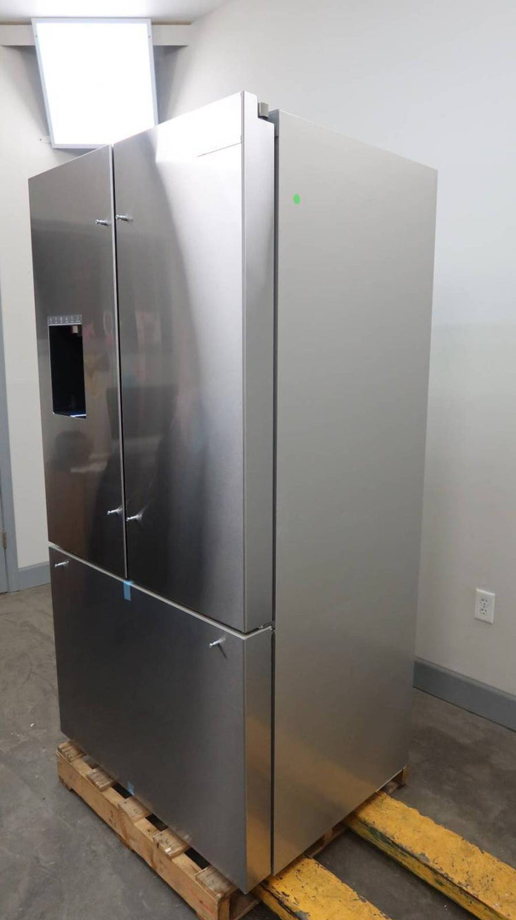 Bosch 500 Series 36" 20.8 Cu.Ft SS French Door Smart Refrigerator B36CD50SNS