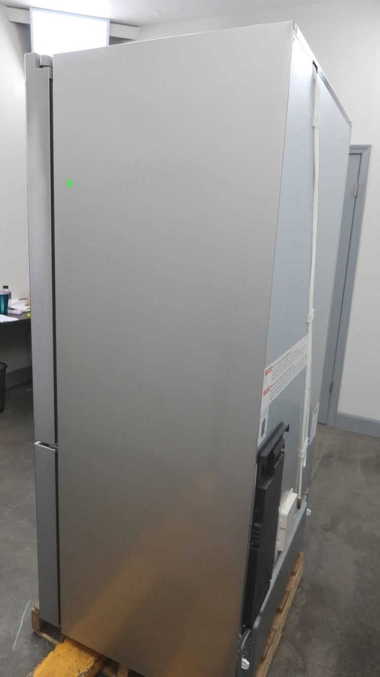 Bosch 36" SS 20.8 Cu.Ft French Door 500 Series Smart Refrigerator B36CD50SNS