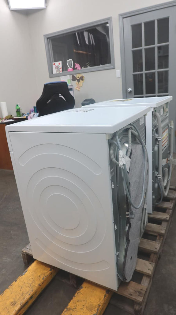 Bosch White Front Load 800 Series Washer+Dryer Set WAW285H2UC / WTG865H4UC