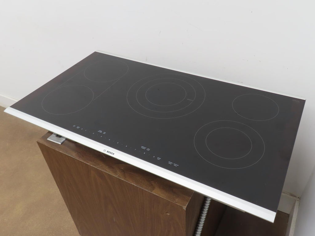 Bosch Benchmark Series NETP669SUC 36" Electric Cooktop with 5 Elements