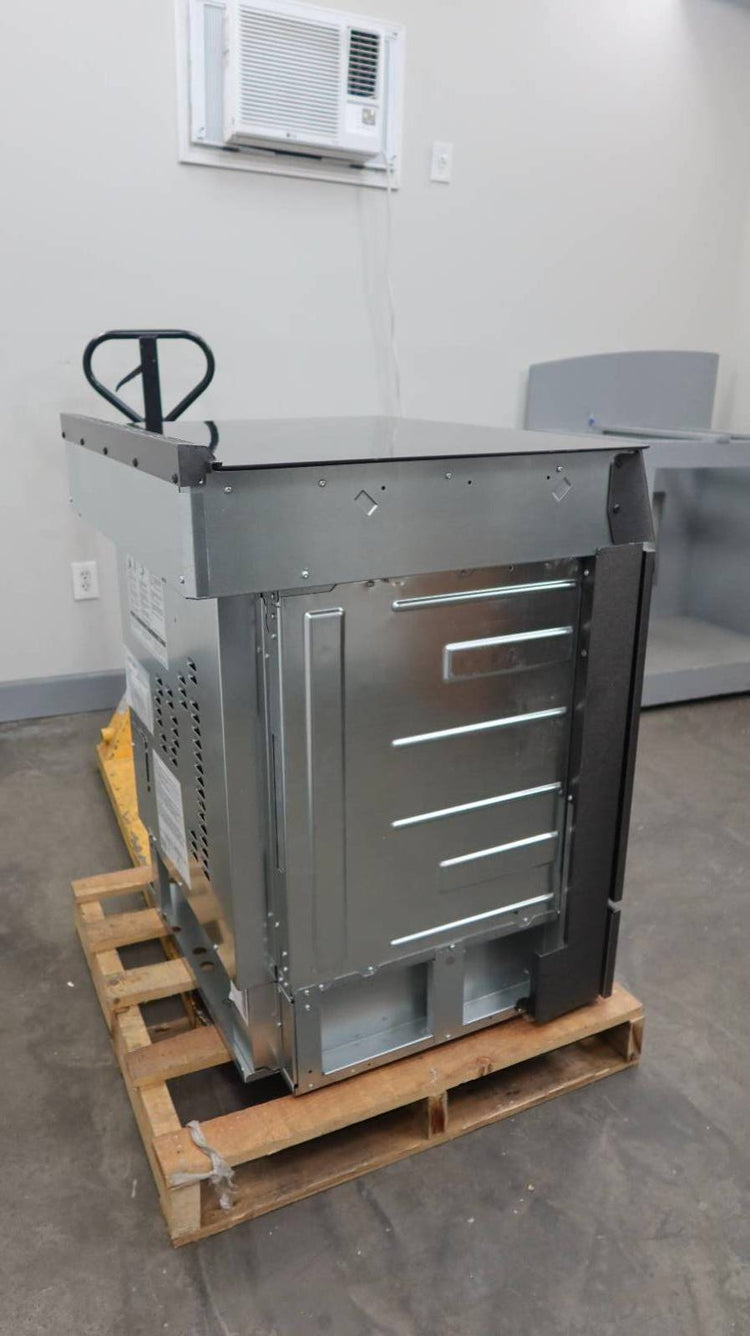 Bosch 30" Black Stainless 5 Element Electric 800 Series Slide-In Range HEI8046U