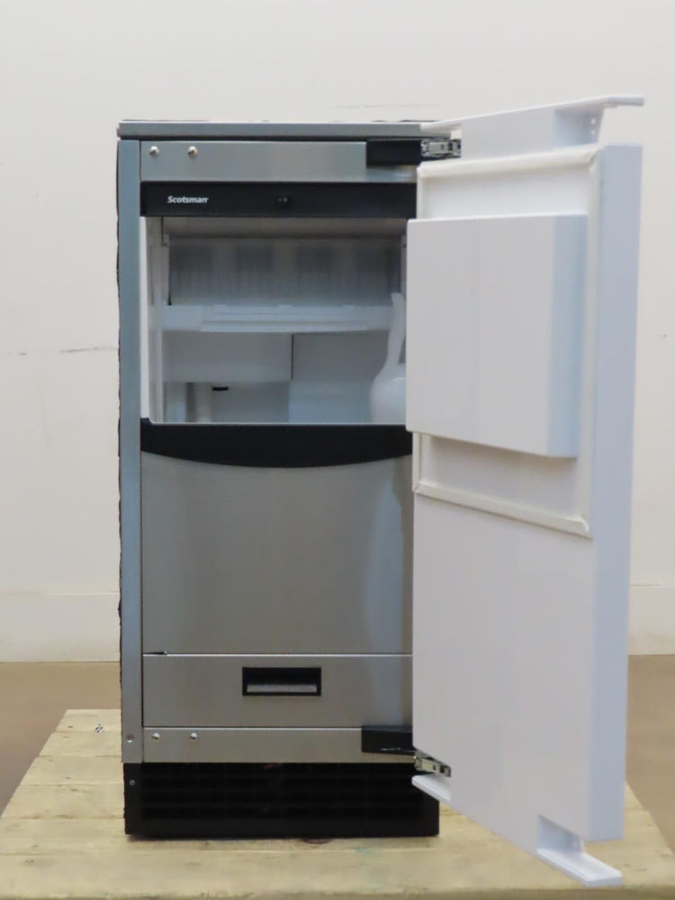 Scotsman SCCG30MA1SU 15" Undercounter Icemaker with 26 lbs. Ice Storage